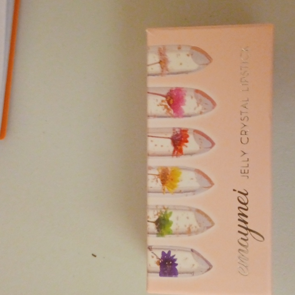 Color change lipstick